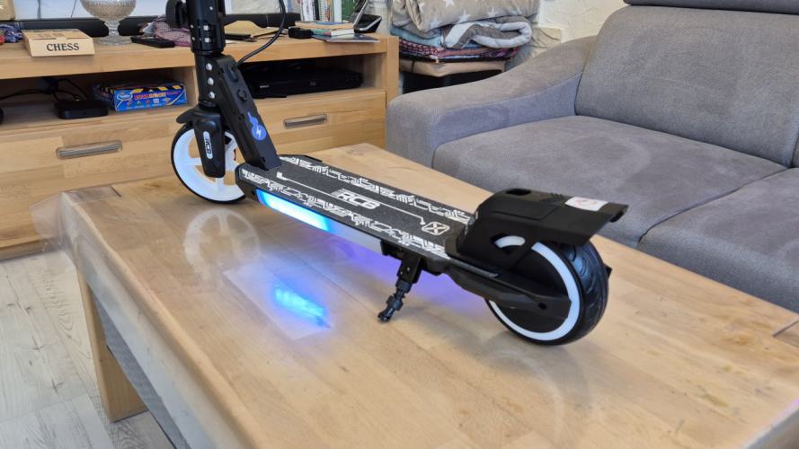RCB R12 Kinder E-Scooter 6-12 Jahre Bild 4